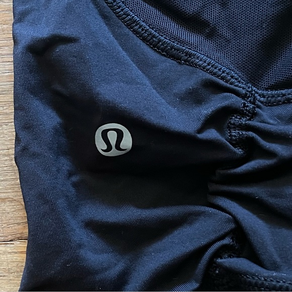 Lululemon Athletica women's black casualwear exercise workout leggings sz 6 - Picture 2 of 4